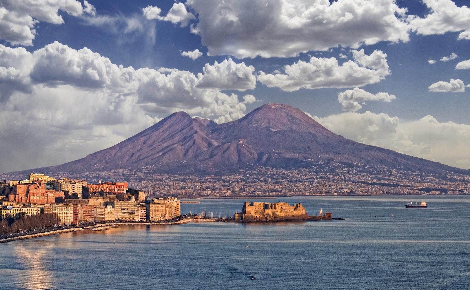 181115-naples-full.jpg